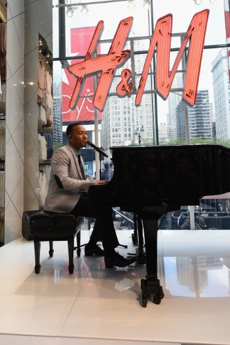 H&M and John Legend Host Grand Opening to Celebrate the Latest H&M Store in New York City (PRNewsFoto/H&M)