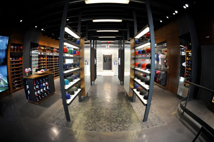 NEW ERA OPENS DESIGN LAB SHOP AT LA'S STAPLES CENTER