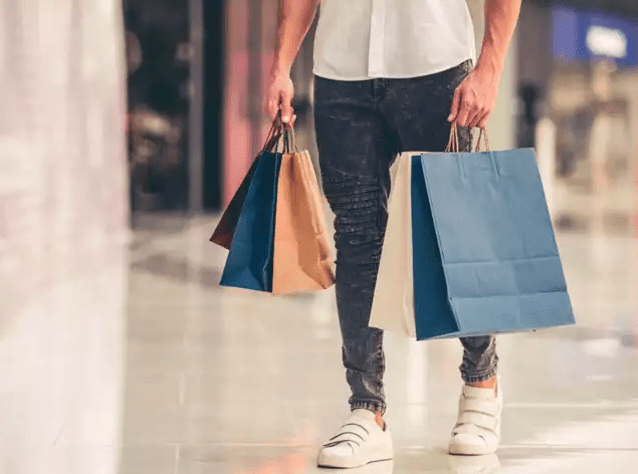Report: More Men Buying Bags