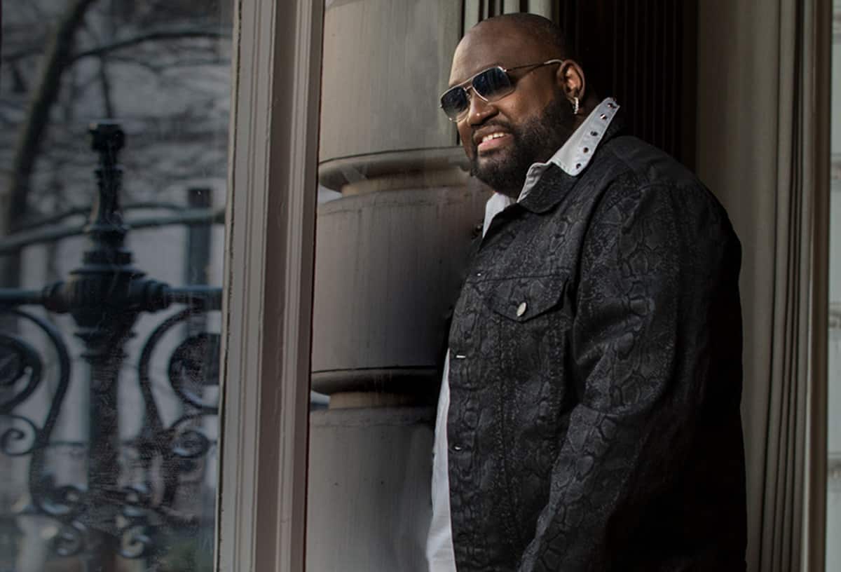 HOMBRE1  Mo Vaughn Launches MVP Collections, Big and Tall Men's