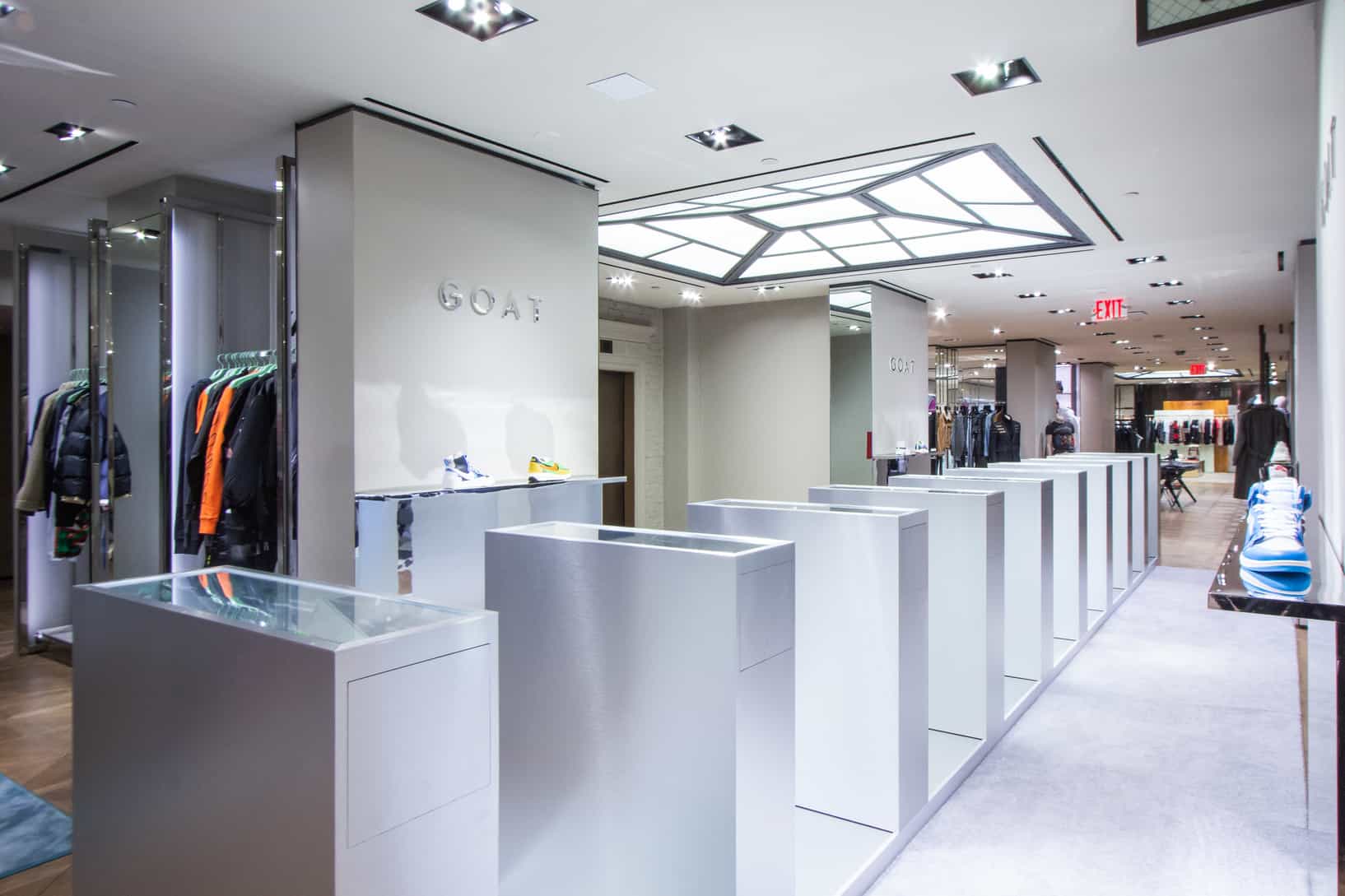 Surviving 10 Hours and 32 Minutes at Bergdorf Goodman - The New