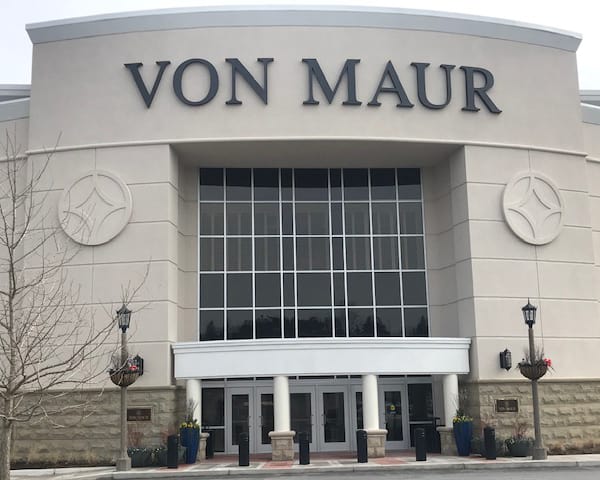 Why Von Maur is the Chick-Fil-A of Department stores