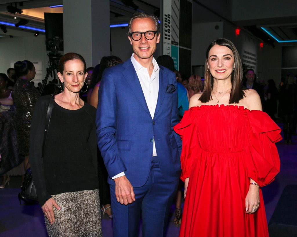 NEIMAN MARCUS GROUP CEO VAN RAEMDONCK HONORED BY FASHION