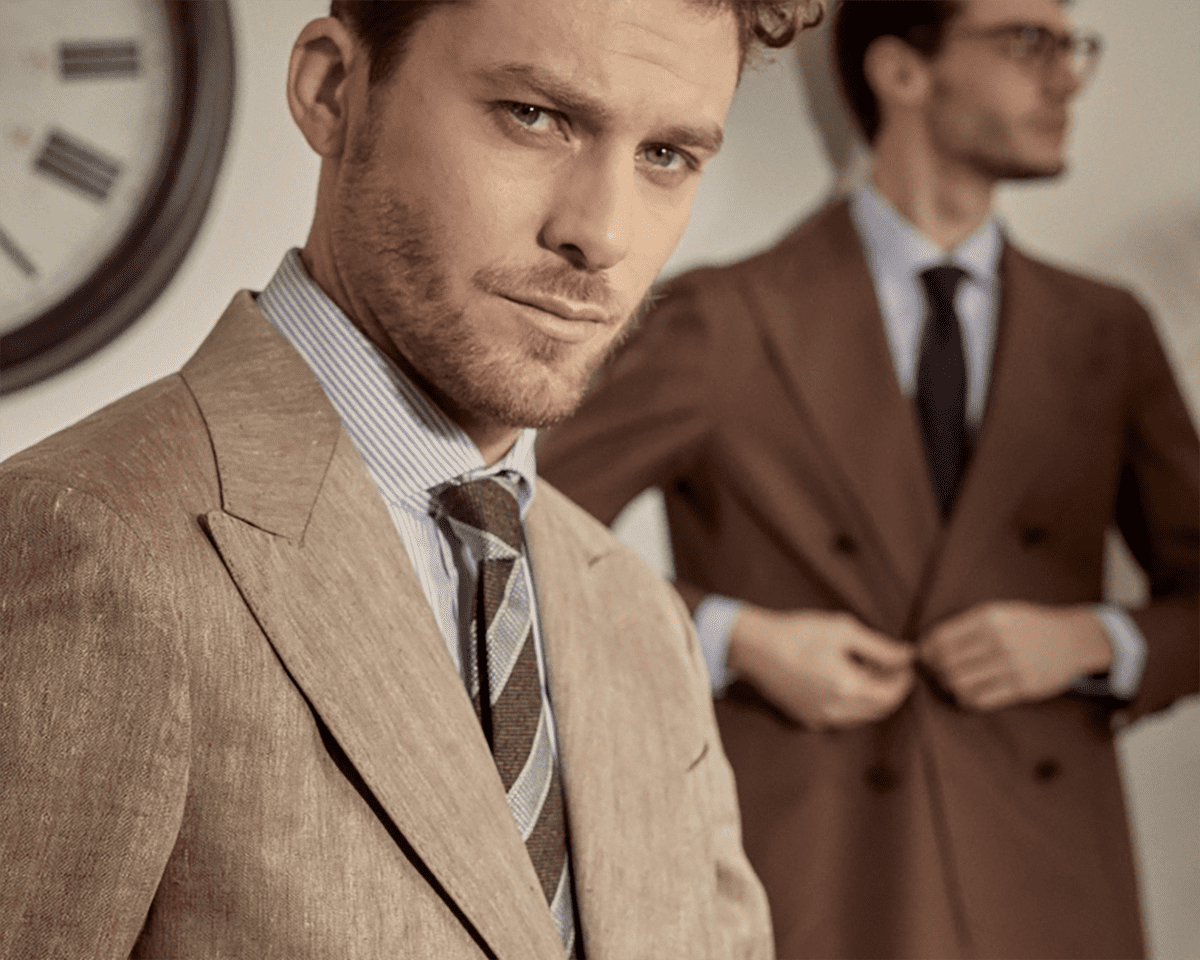 Bagnoli is a sartorial tailored clothing company based in Italy. 