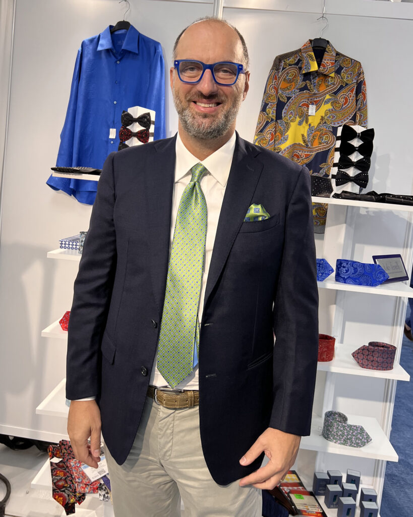 Stefano Cau Como  Bespoke luxury tie, printed silk scarf & shirt